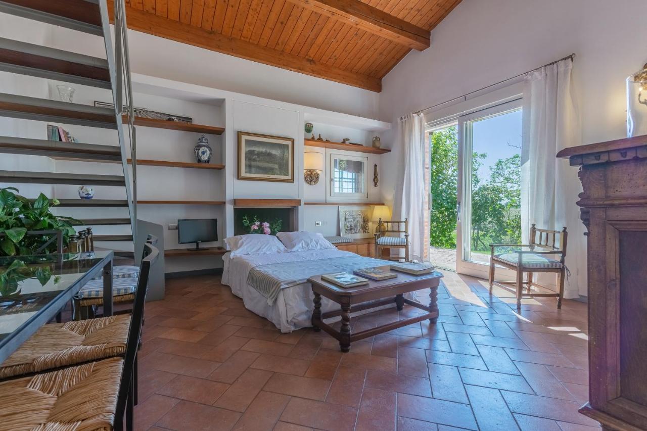 Francolino Duplex Charming La Farnia Villa Bagian luar foto
