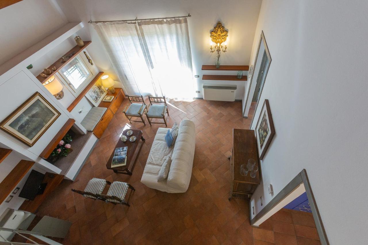 Francolino Duplex Charming La Farnia Villa Bagian luar foto
