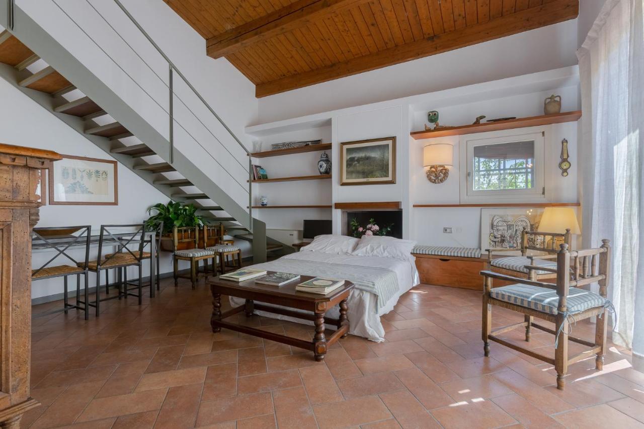 Francolino Duplex Charming La Farnia Villa Bagian luar foto